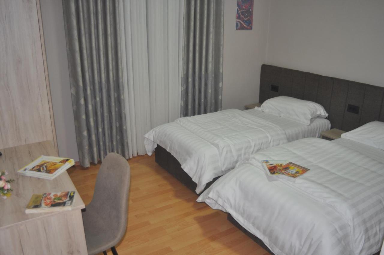 Bliri Myslym Shyri Apartament *